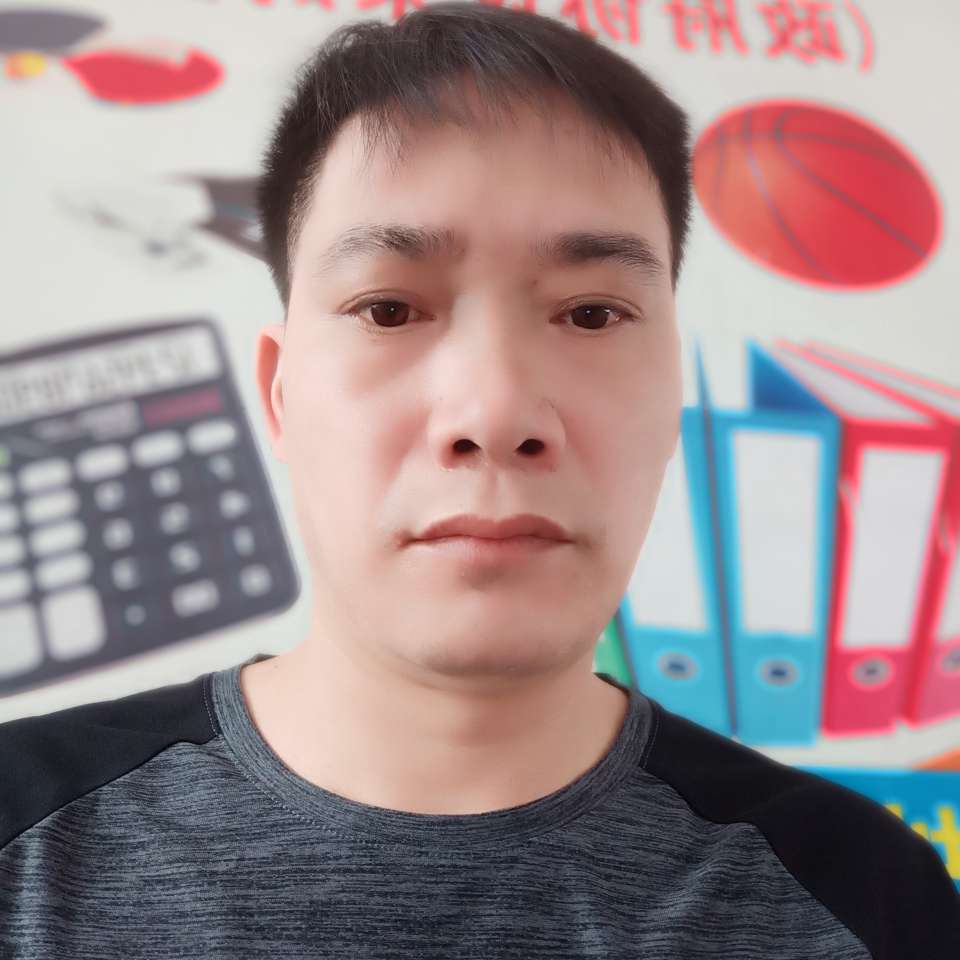 小虾米打端庄的照片