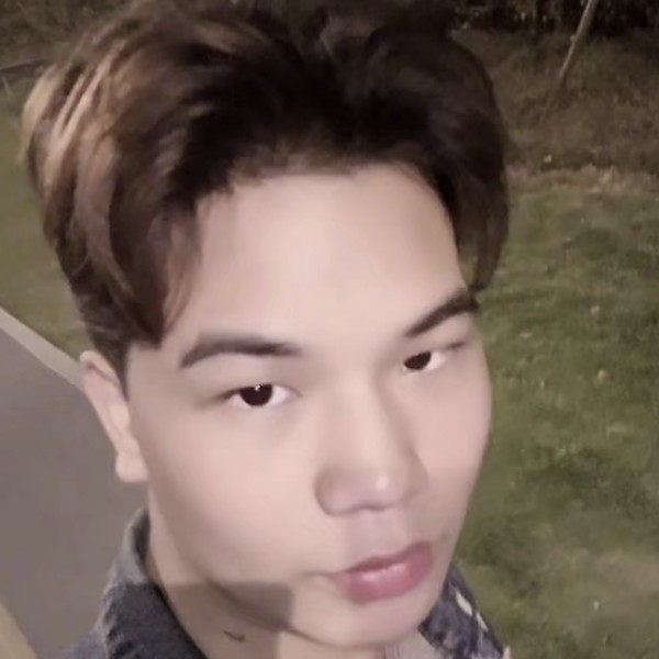 夏露漫步单纯的照片