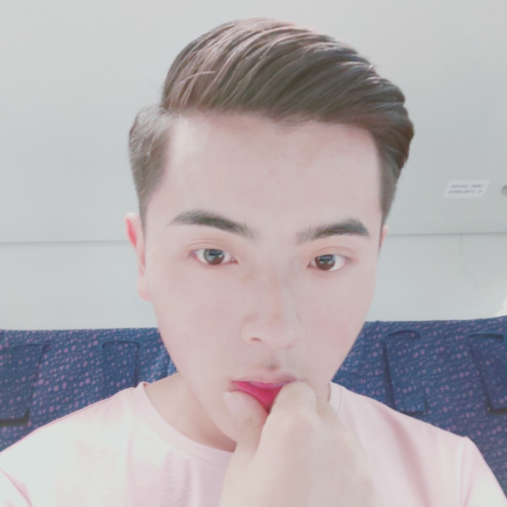 早晨挽手彪壮的照片