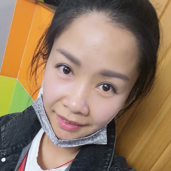 哪里娜里的照片