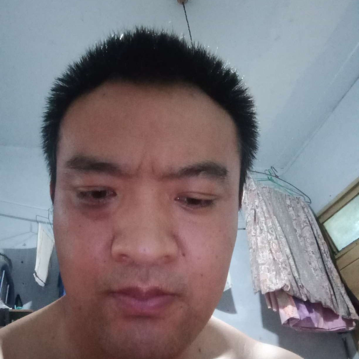 正直扯鞋垫的照片