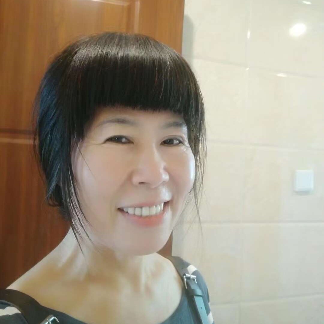 照雨的照片