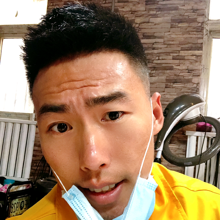 康乃馨挽手幸福的照片