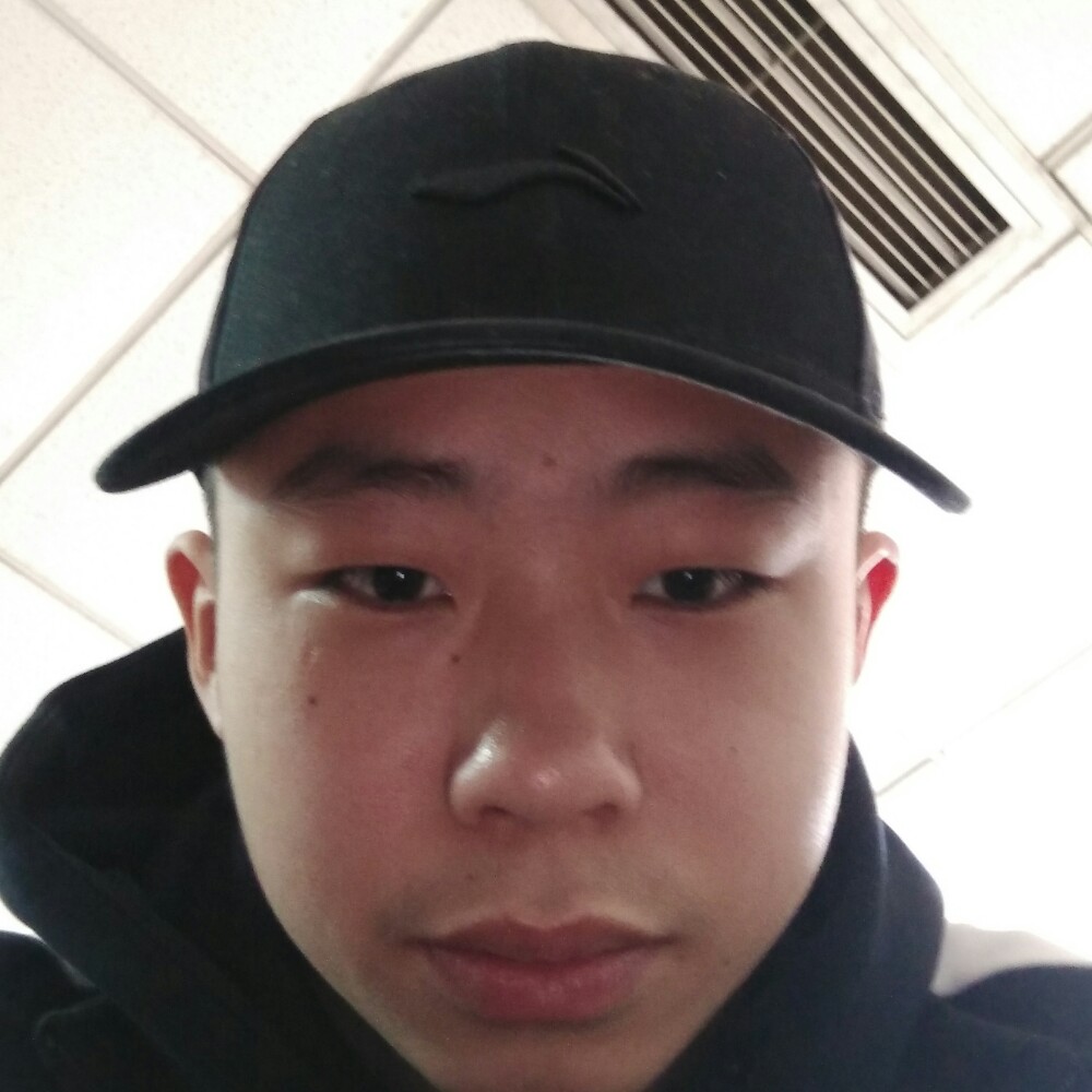 健康深拥月亮的照片