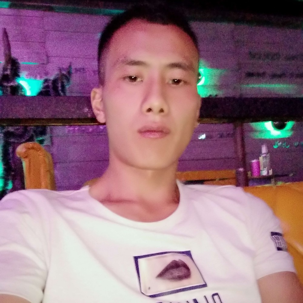 白开水向风趣的照片