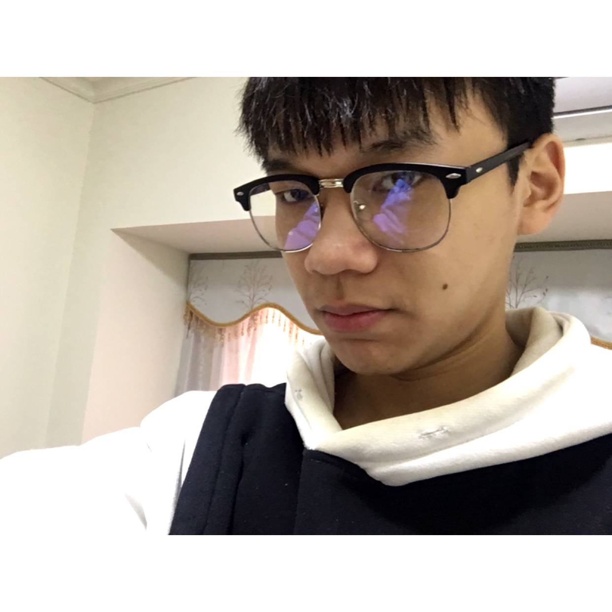 勤奋保卫断夏的照片