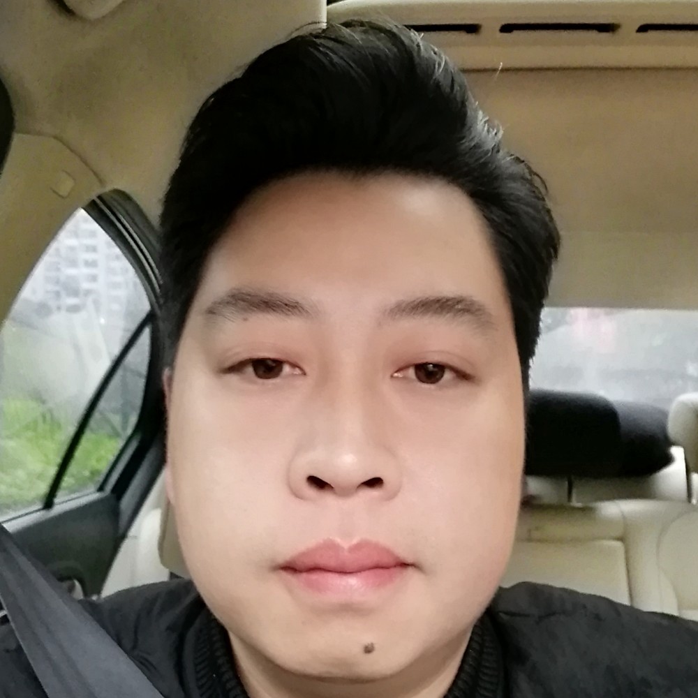 白羊伤心男的照片