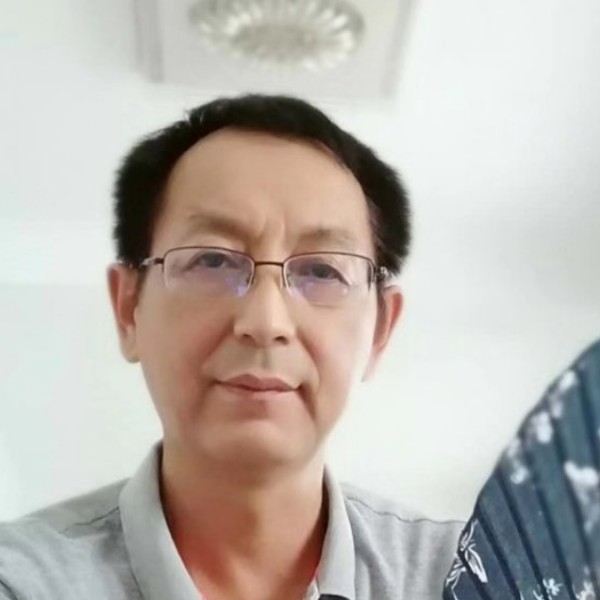 初雨回首疯狂的照片