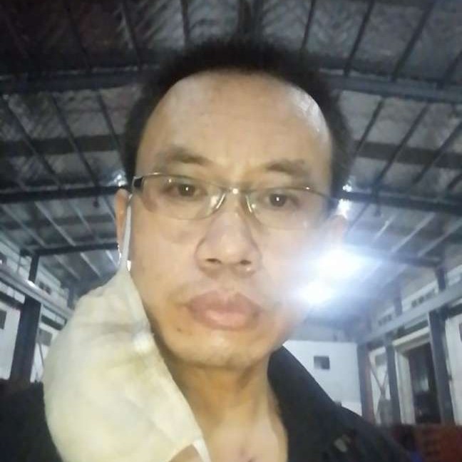 神勇回眸云朵的照片