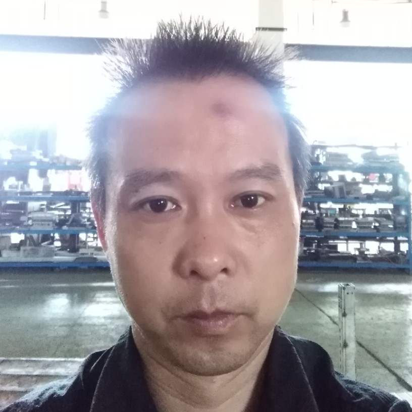 坚定凝眸孤心的照片