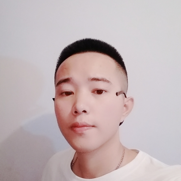 郭云龙的照片