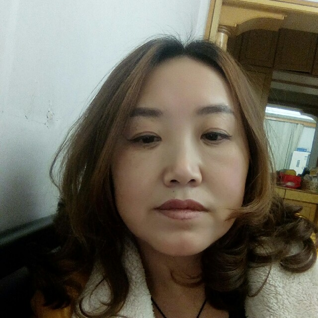 干净耳机的照片