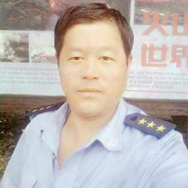 欣慰大碗的照片