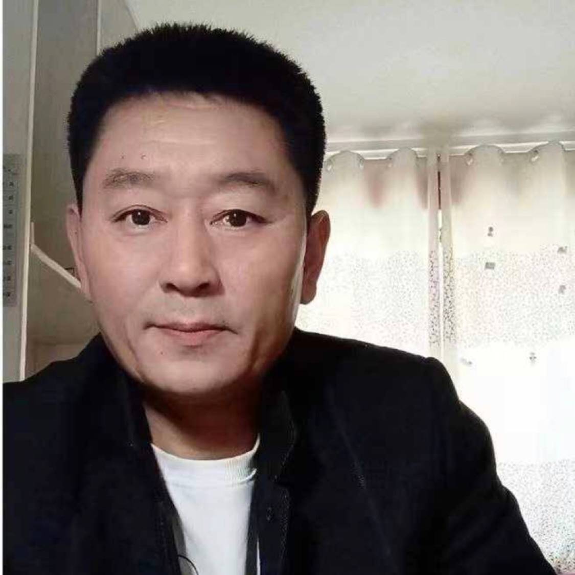 多愁善感的小阳的照片