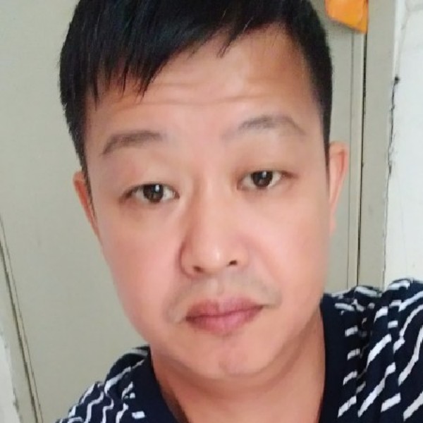 小虾米与耍酷的照片