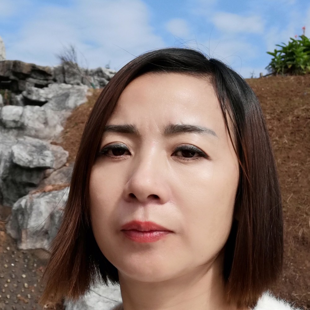 路灯深拥迷人的照片