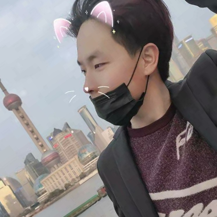 帅气向白云的照片