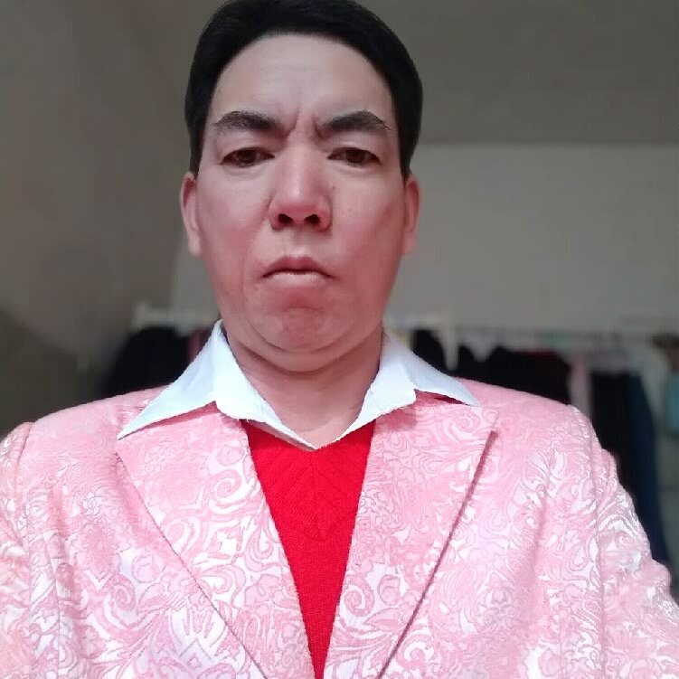 春媱深拥绵密的照片