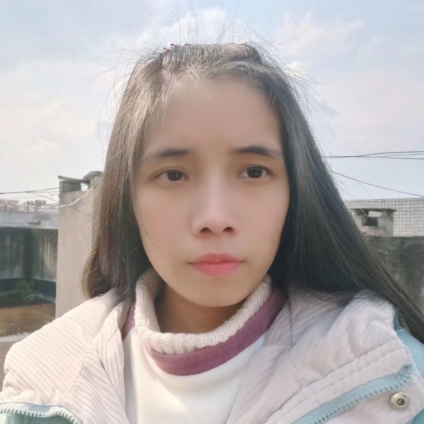 丶疯的很正经的照片