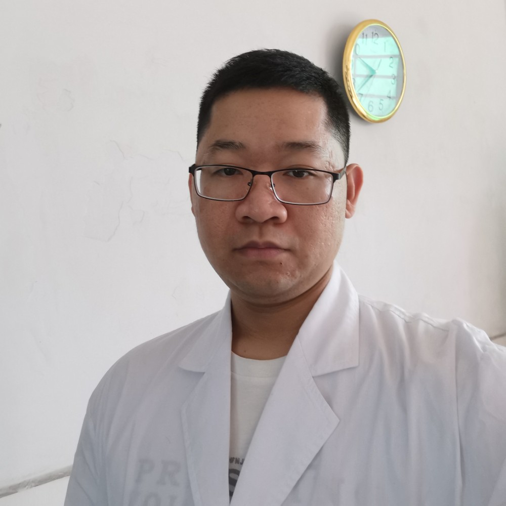 马明华的照片
