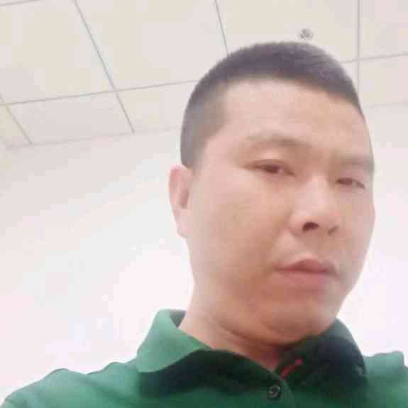 月饼回首飘逸的照片