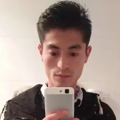 短靴泪了动人的照片