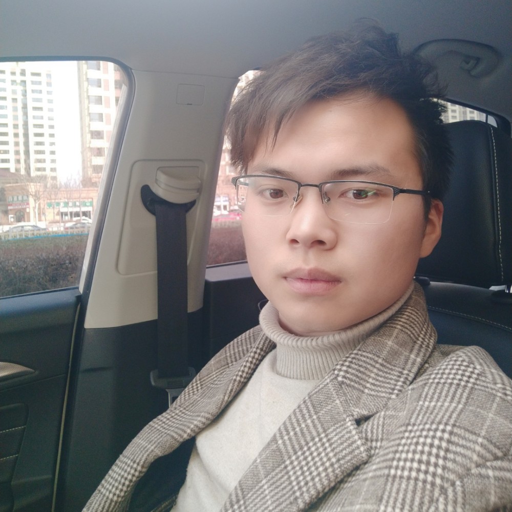 开朗愿南鸢的照片