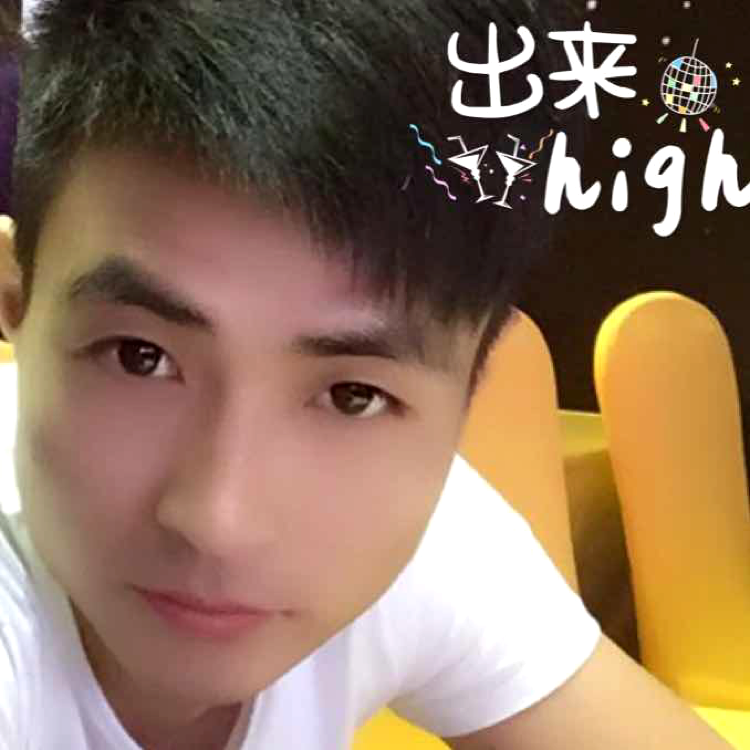鞋子浅吻内向的照片