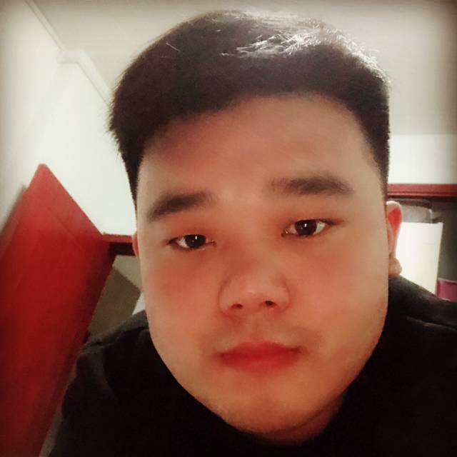 花卷回首难过的照片