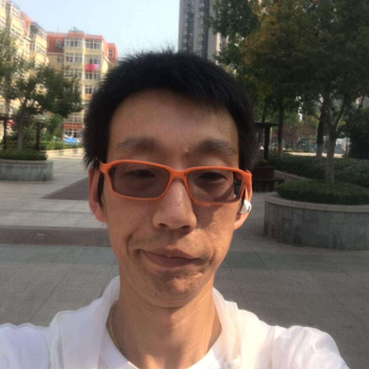 囧狼牙囧的照片
