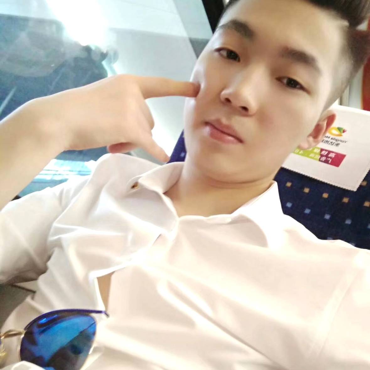 周琦龙的照片