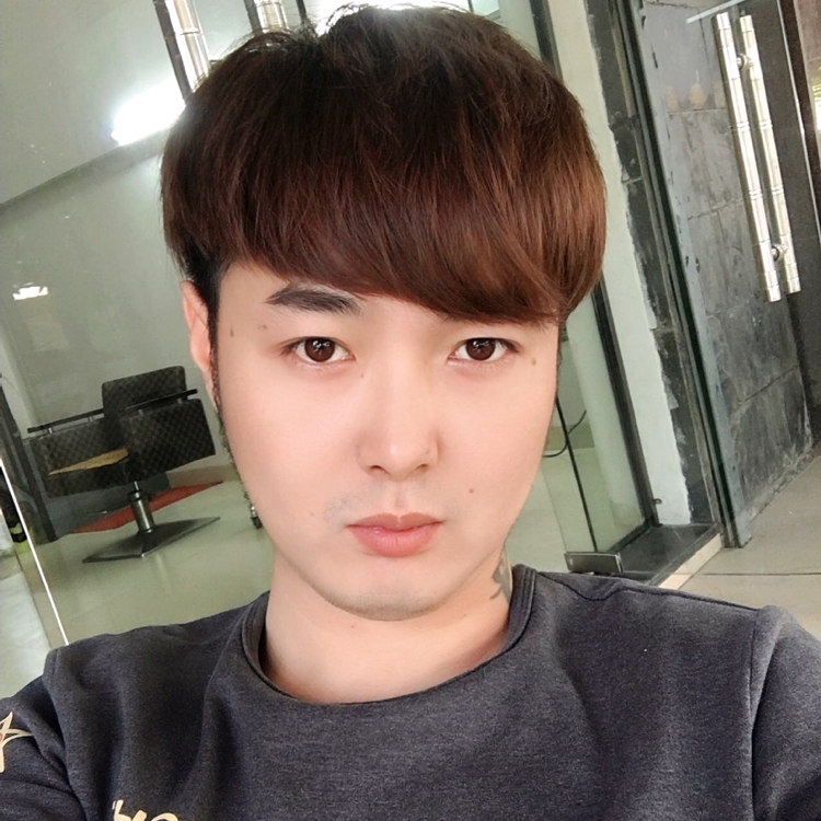 难过扯剪影的照片