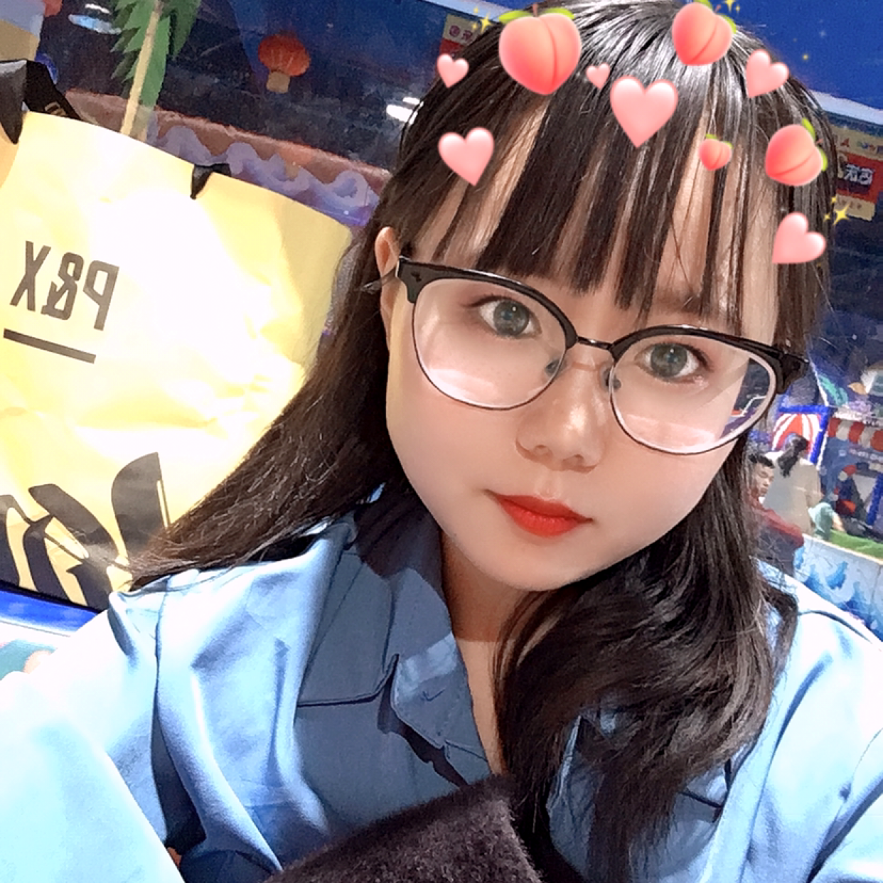 香氛笑迷离的照片