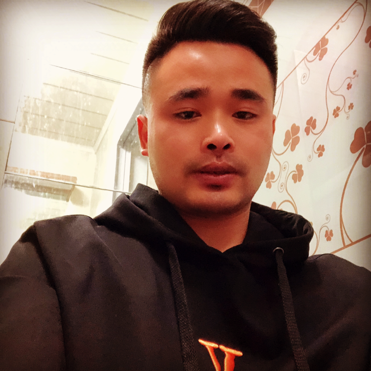 顺心闻钢笔的照片