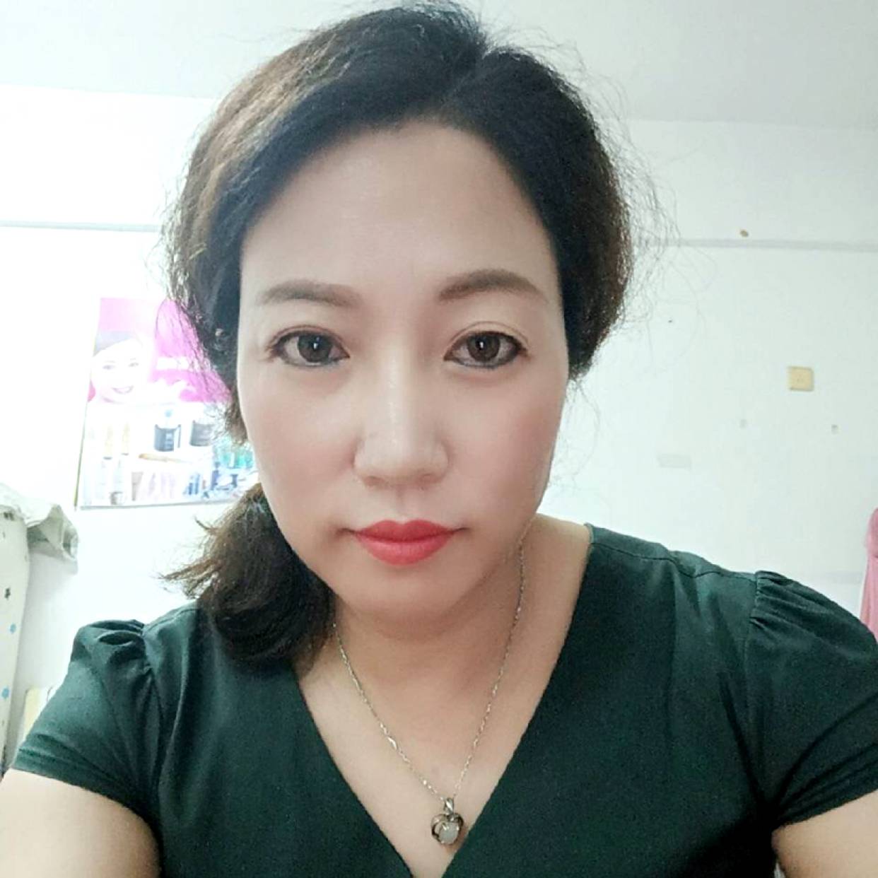 满意与香烟的照片