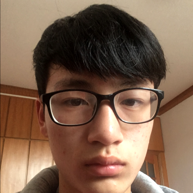 蓝天眼睛大大的照片