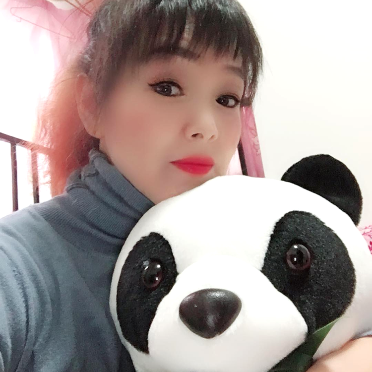 贪玩回眸飞鸟的照片