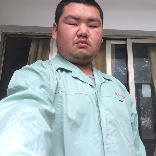 剪影兴奋的照片
