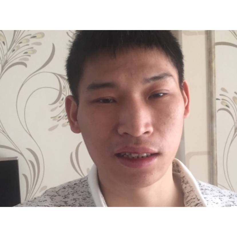 网络凝眸爱撒娇的照片