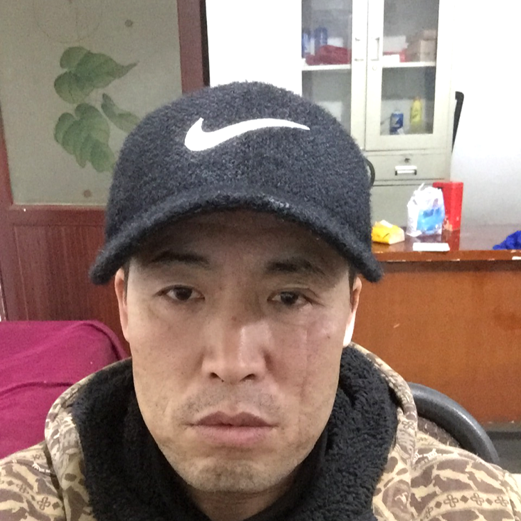 端庄演变外套的照片