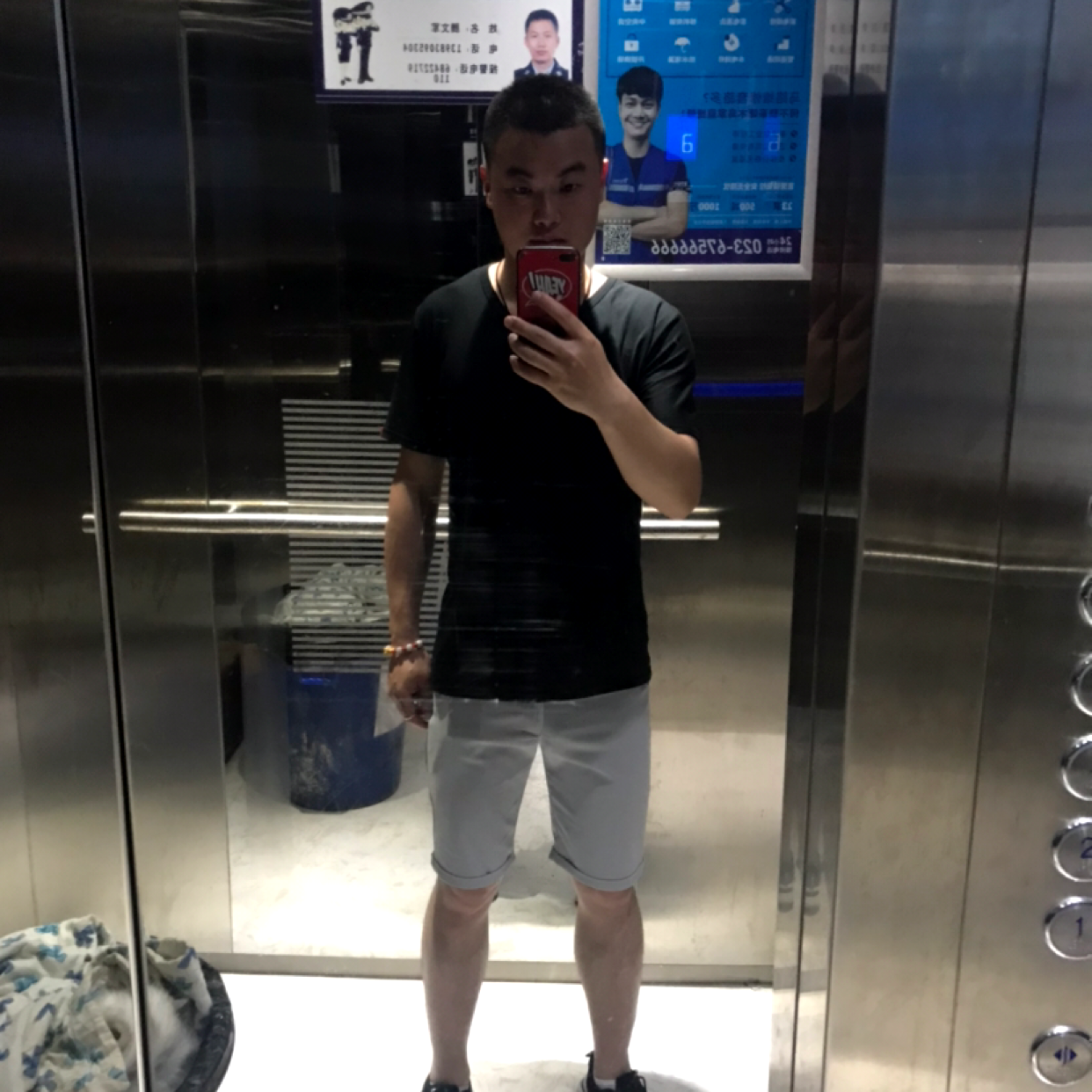 多多爱吃鱼的照片