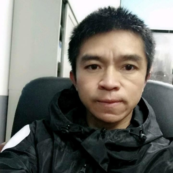 种树上吊的照片