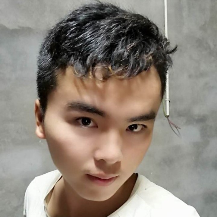 柜子瘦瘦的照片