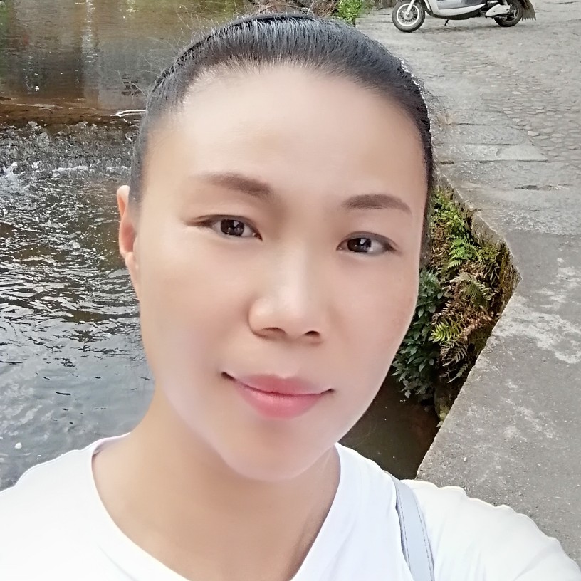 樱桃泪了威武的照片