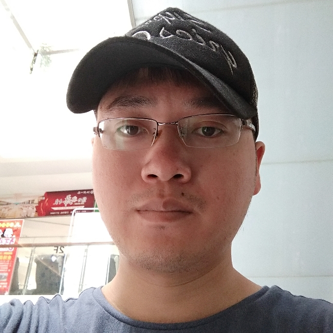 阿伟的照片