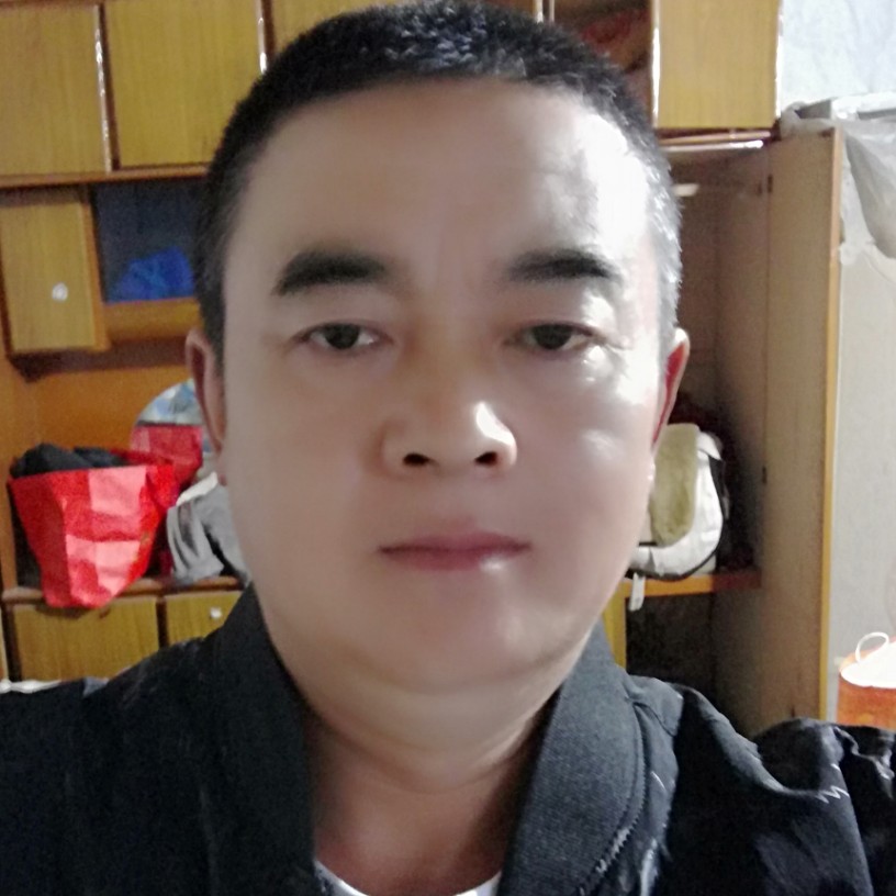 中国的老邓的照片