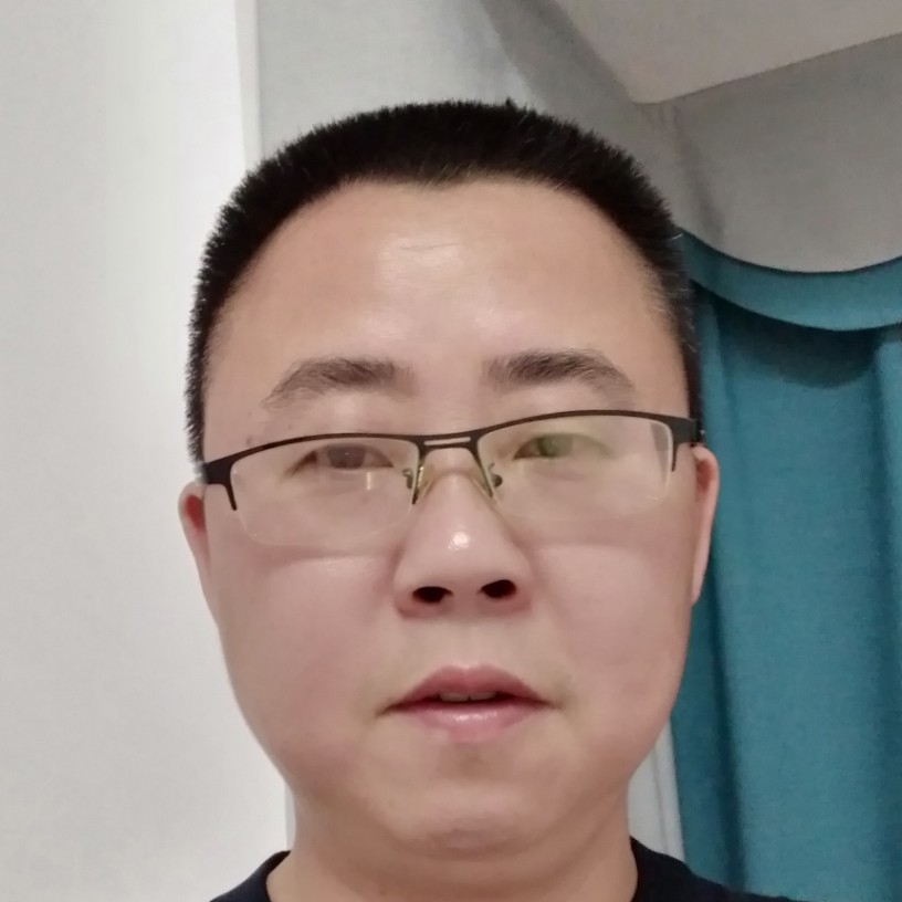 蓝天健壮的照片
