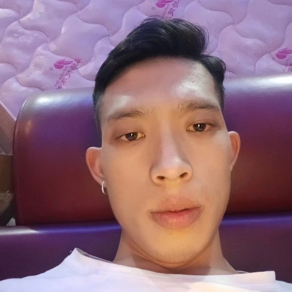 渣男开野马的照片