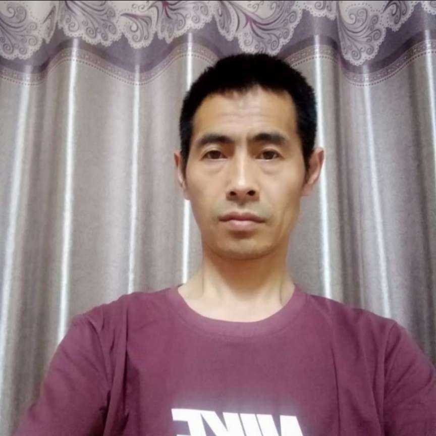 孤单一个人睡的照片