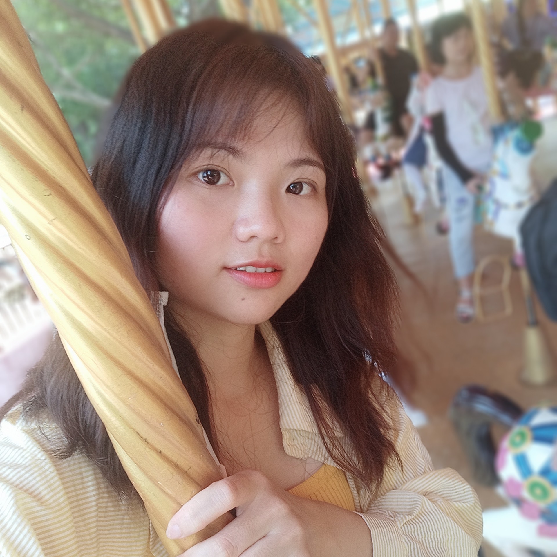周新屏的照片